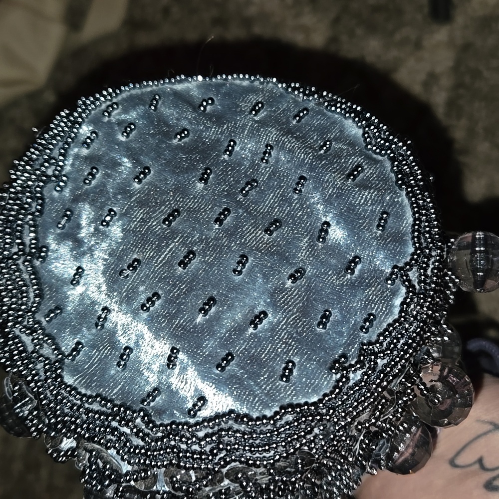 EUC Sara Sara Beaded bag - Picture 5 of 7